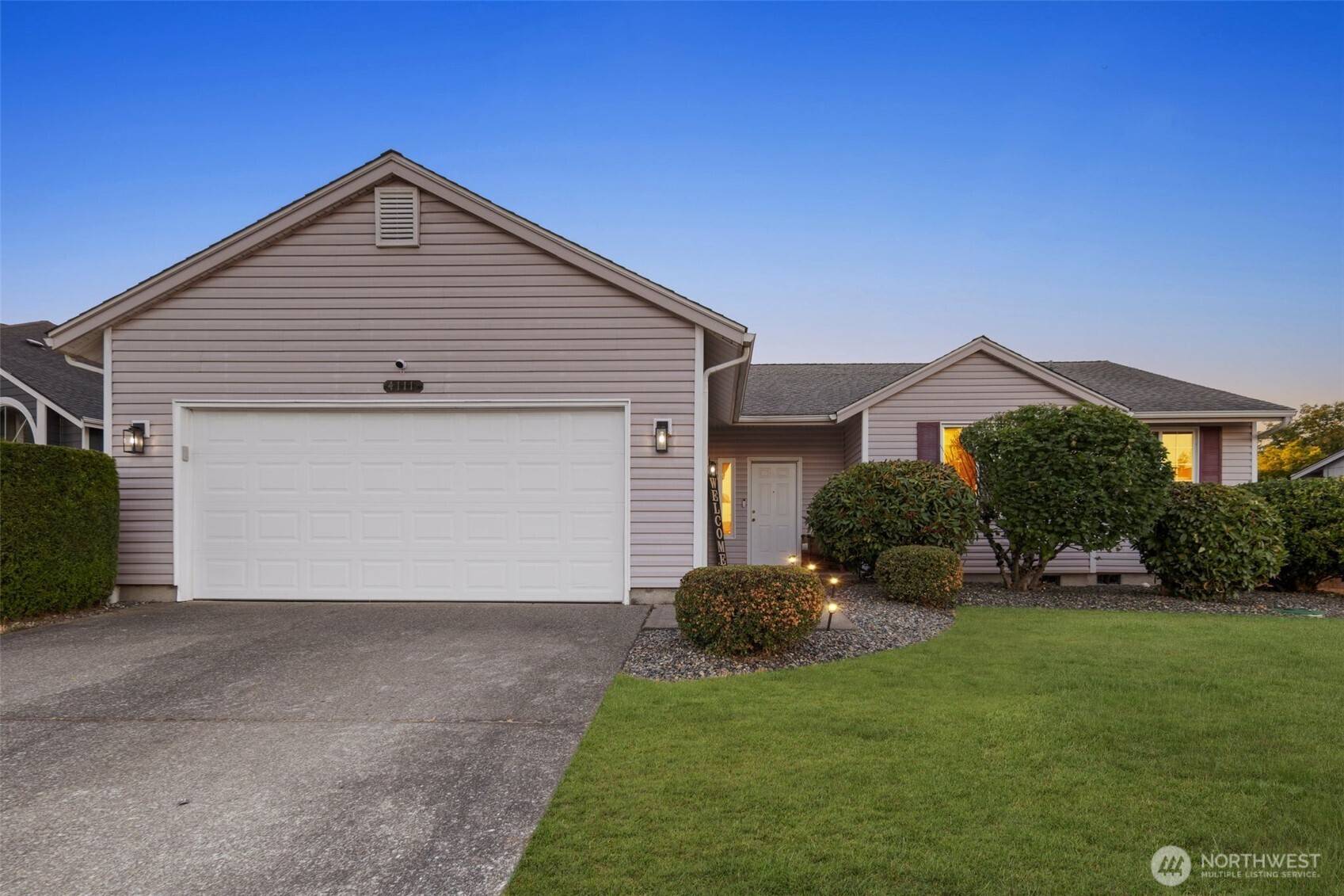 Spanaway, WA 98387,4111 218th ST E
