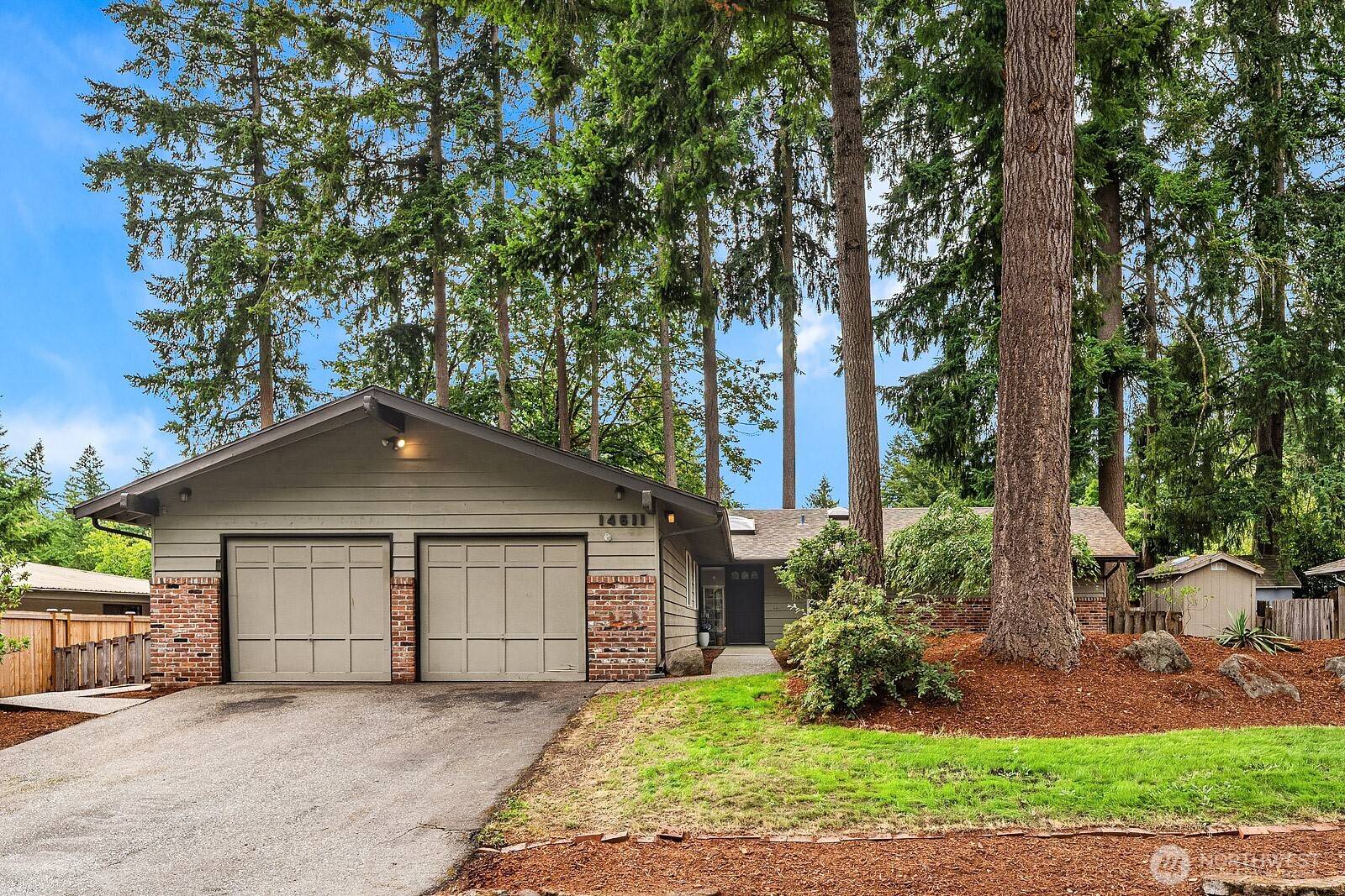 Renton, WA 98059,14611 164 PL SE