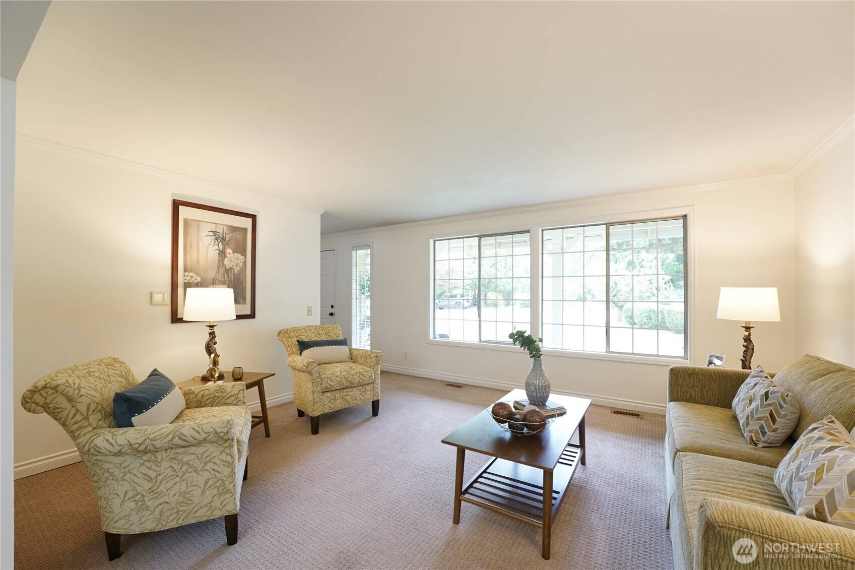 Sammamish, WA 98074,20702 NE 42nd PL