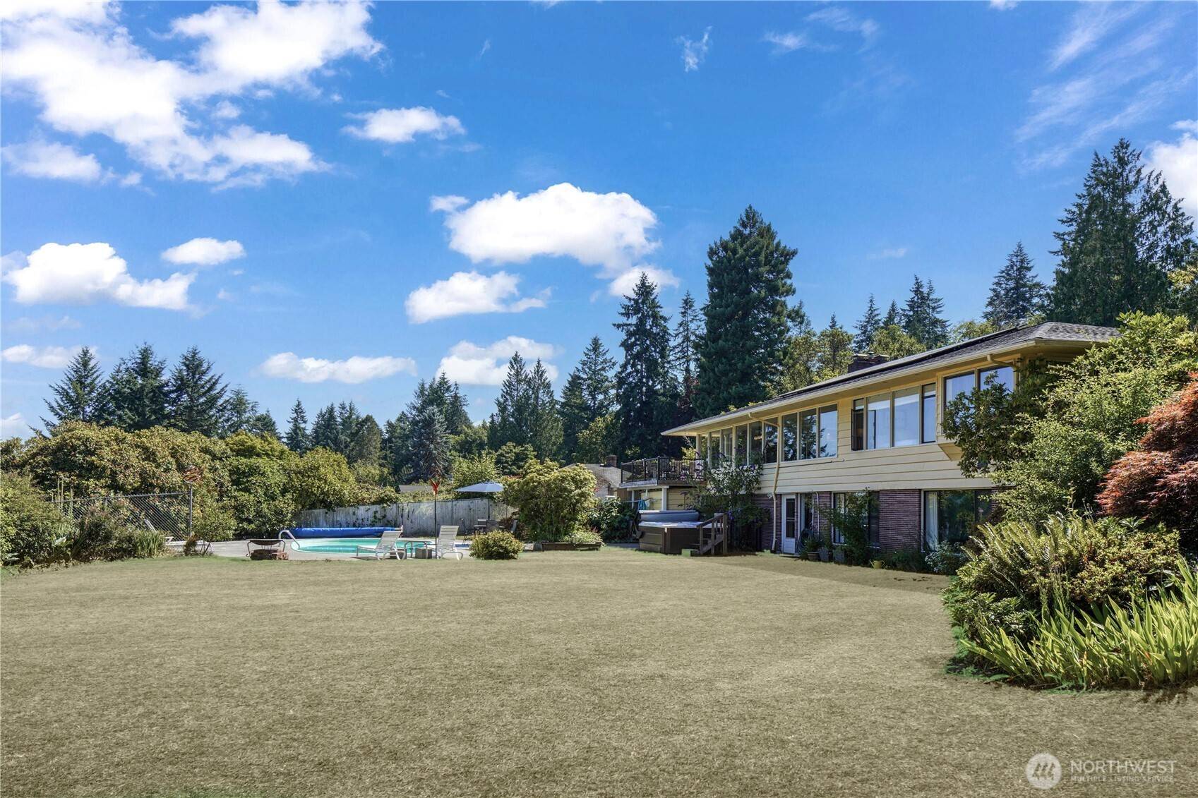 Vashon, WA 98070,15638 94th AVE SW