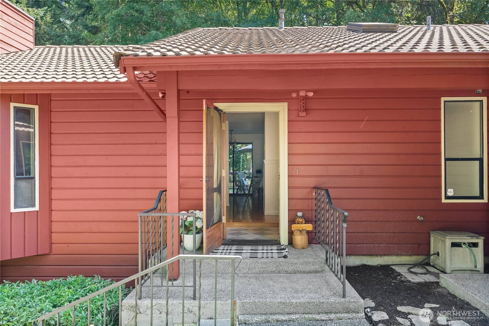 Bremerton, WA 98311,781 NE Woods PL