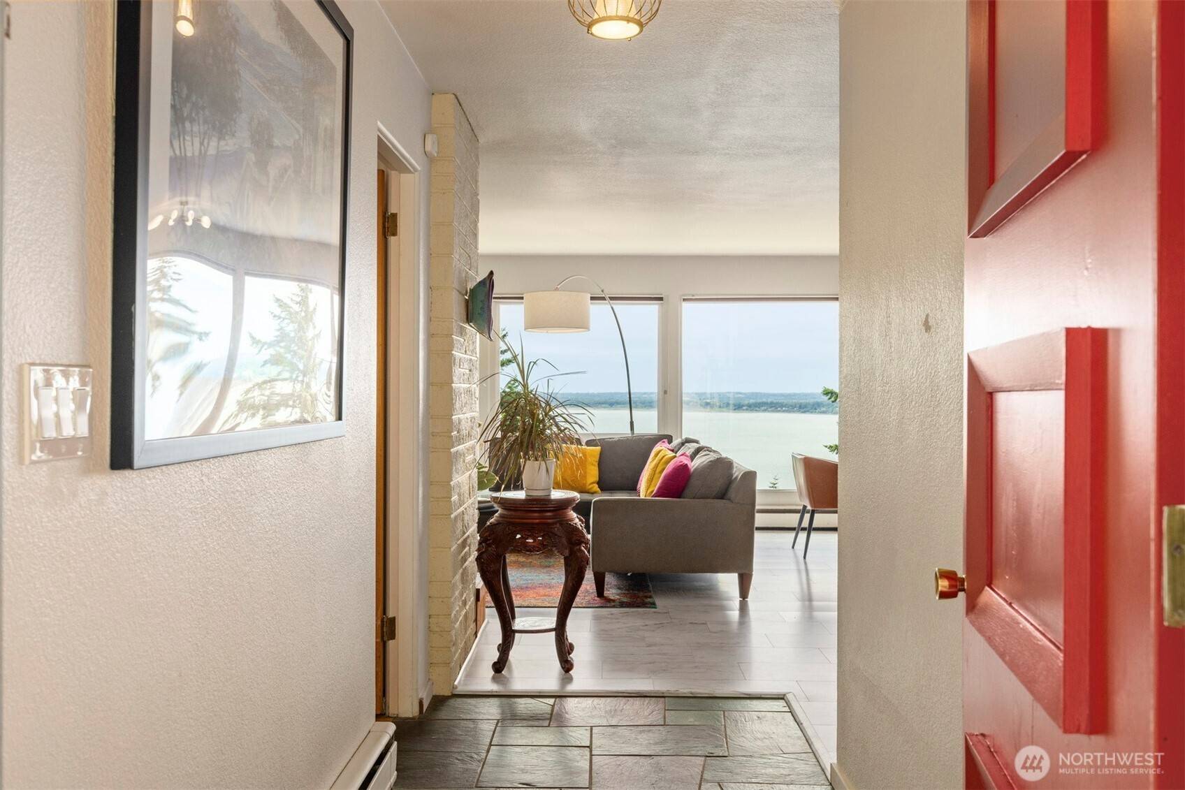 Bellingham, WA 98225,118 Highland DR