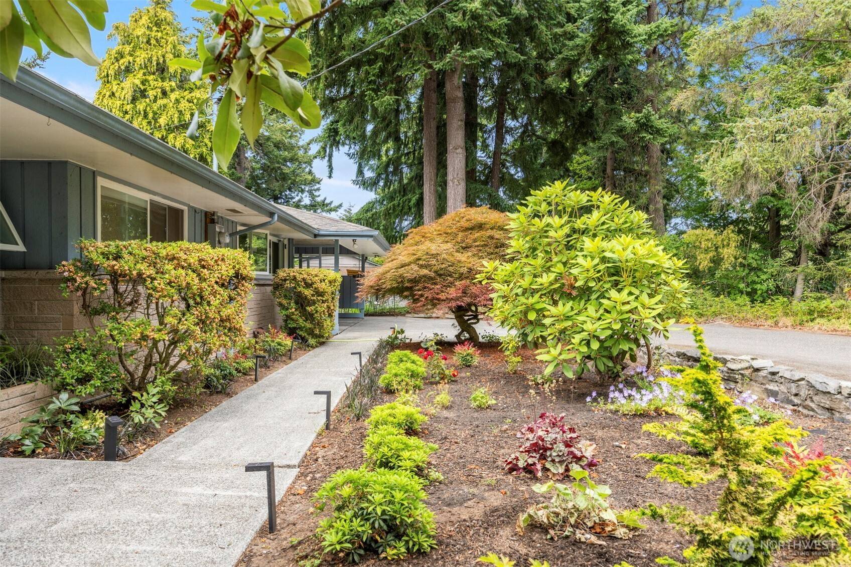 Bellingham, WA 98225,118 Highland DR