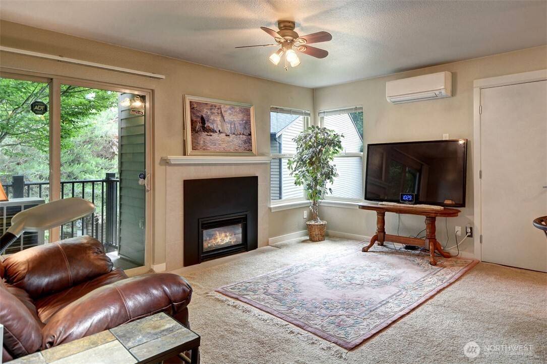 Redmond, WA 98052,9805 Avondale RD NE #T254