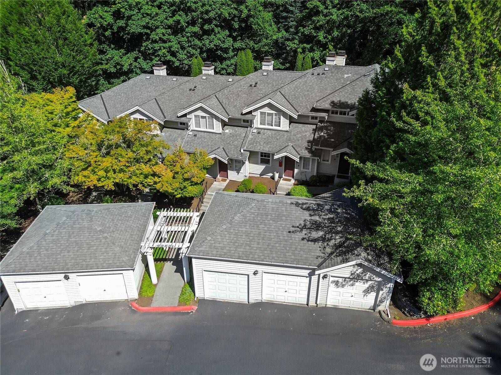 Renton, WA 98056,2300 Jefferson AVE NE #F-126