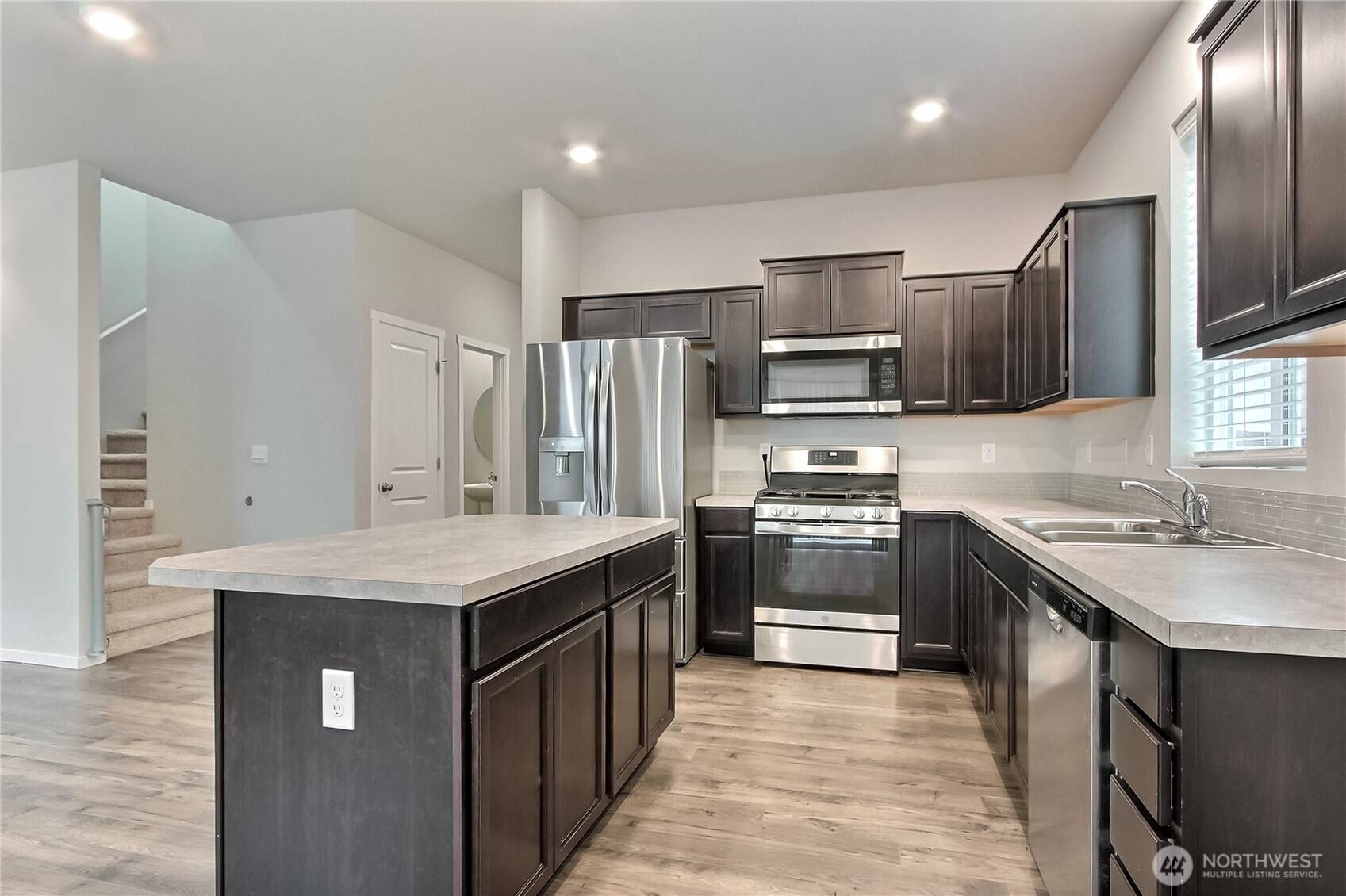 Puyallup, WA 98374,18712 Emmons CT E