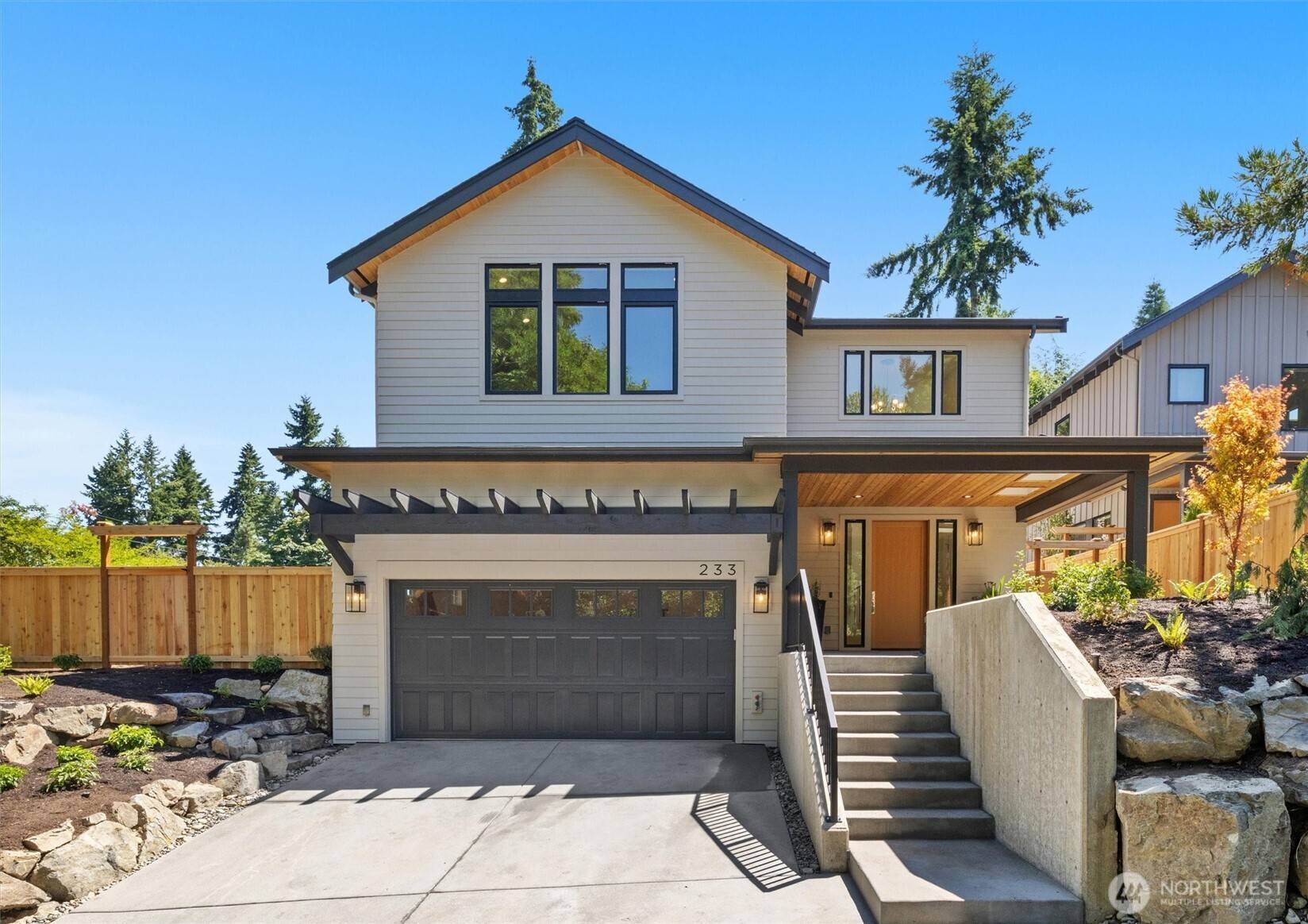 Kirkland, WA 98033,233 19th AVE