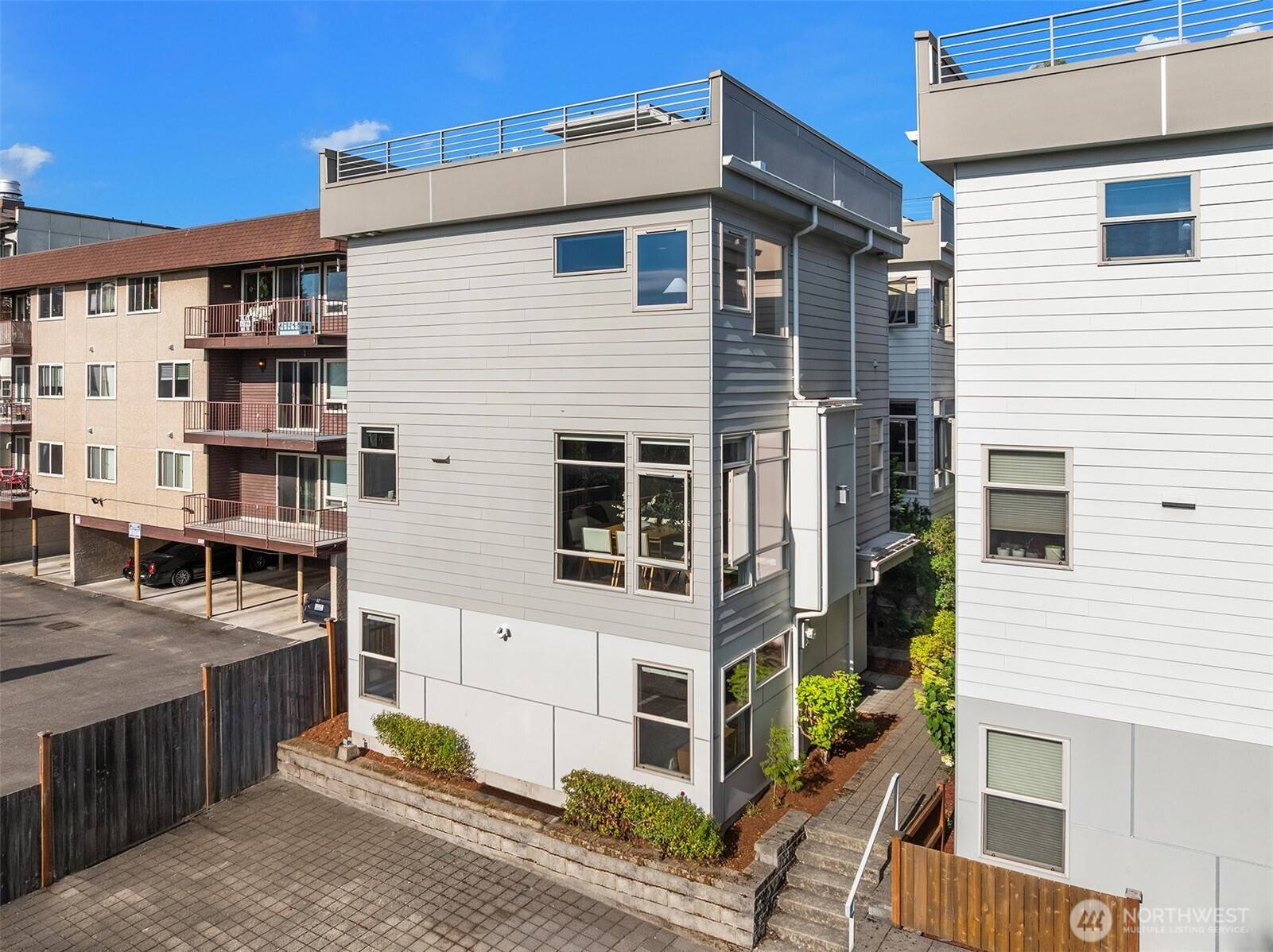 Seattle, WA 98115,8295 5th AVE NE