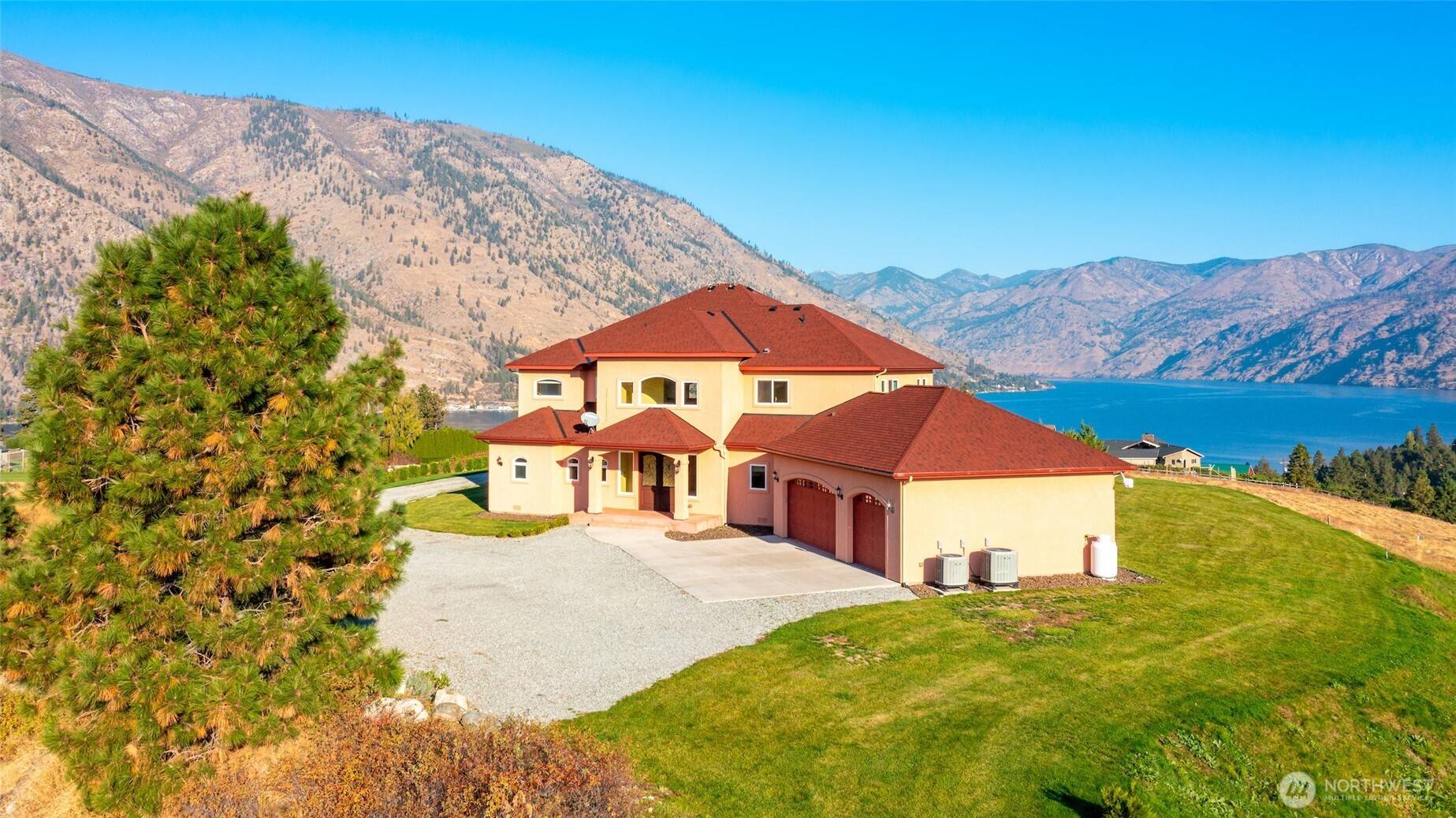 Manson, WA 98831,555 Loop AVE