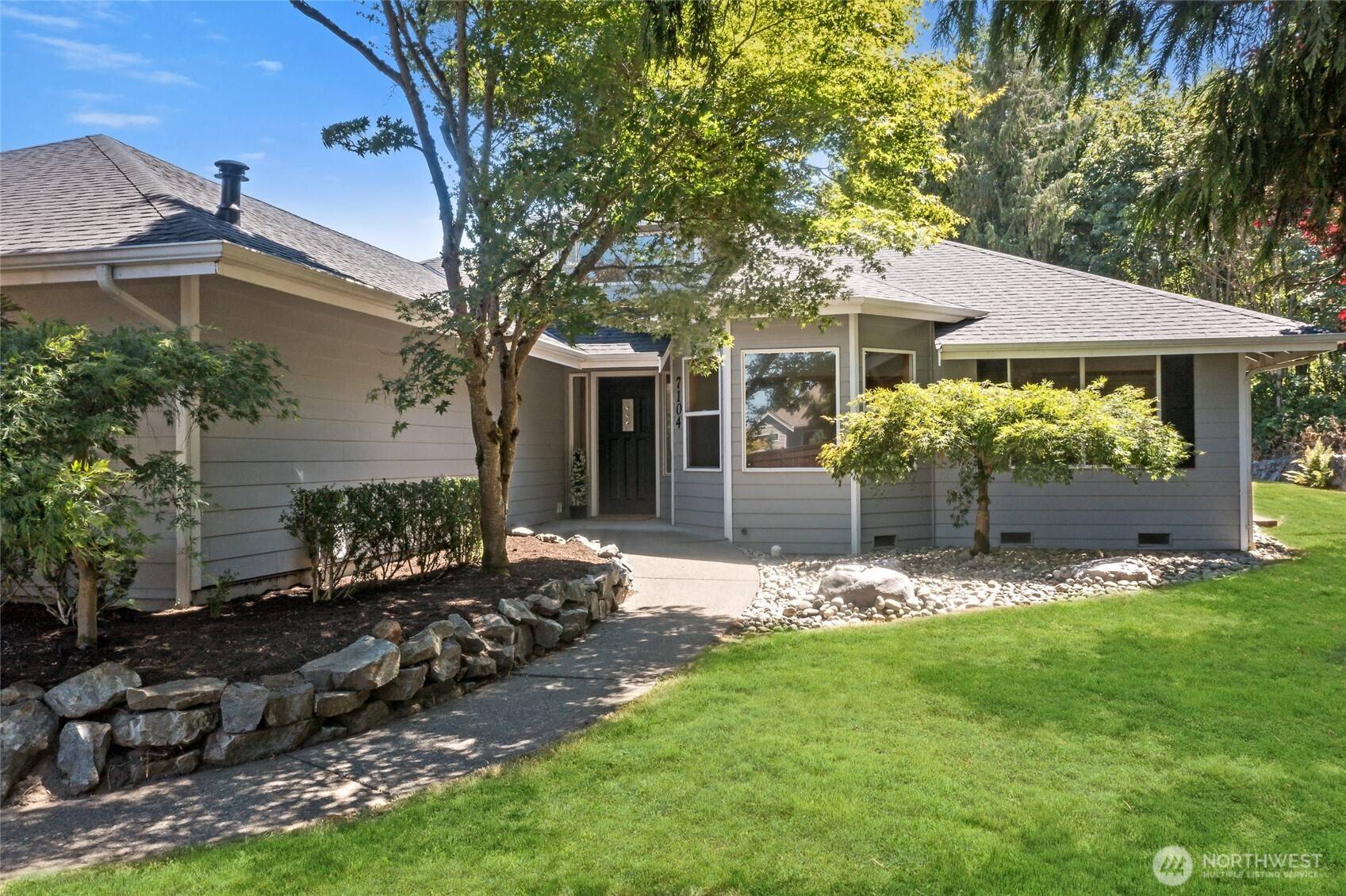 Puyallup, WA 98371,7104 84th ST E
