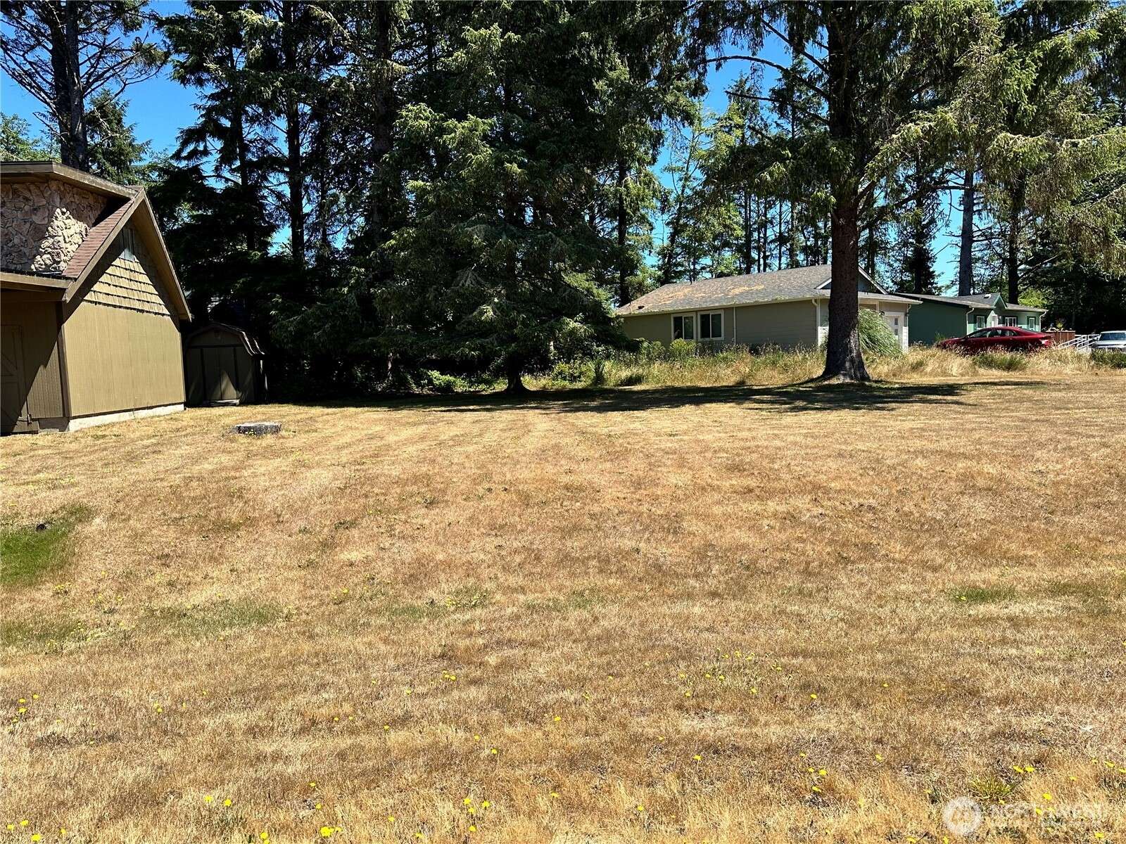 Ocean Shores, WA 98569,604 Sollecks AVE SE