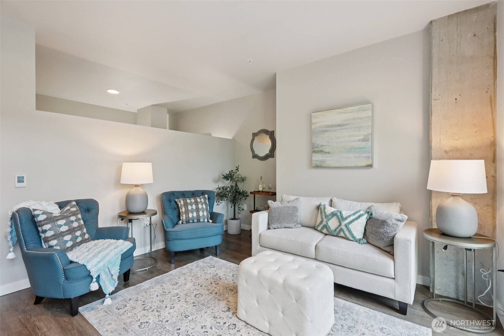 Bellevue, WA 98004,1085 103rd AVE NE #114