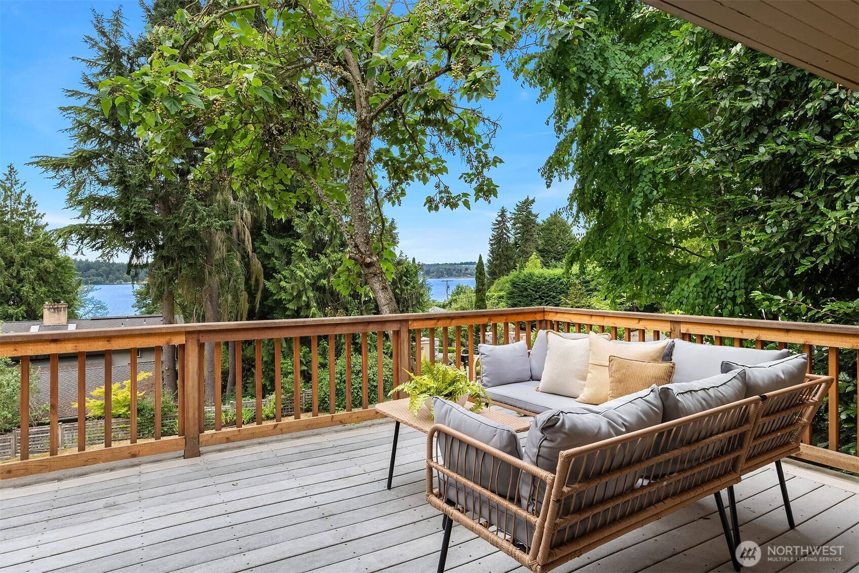 Mercer Island, WA 98040,4148 Boulevard PL