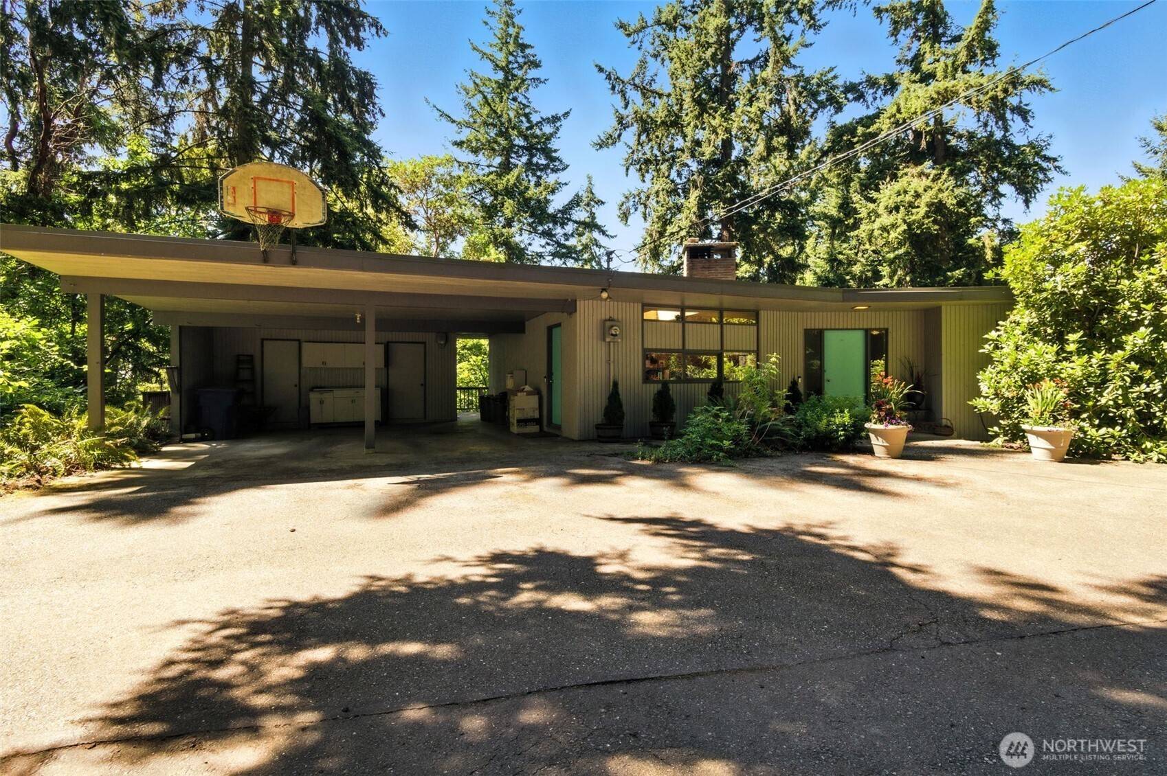 Bellevue, WA 98005,2650 120th AVE NE