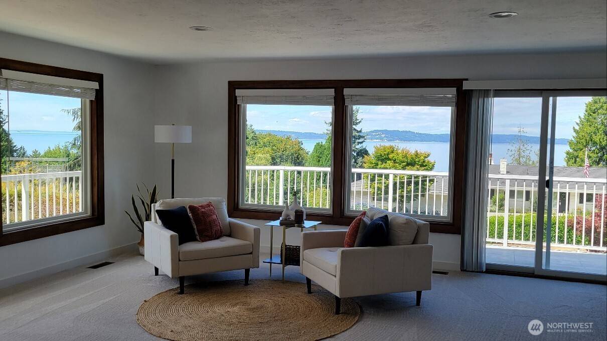 Edmonds, WA 98026,8308 Frederick PL