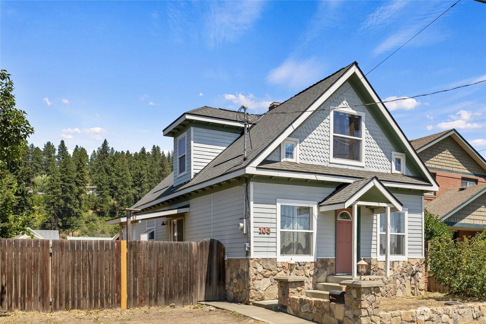 Cle Elum, WA 98922,105 E Second ST