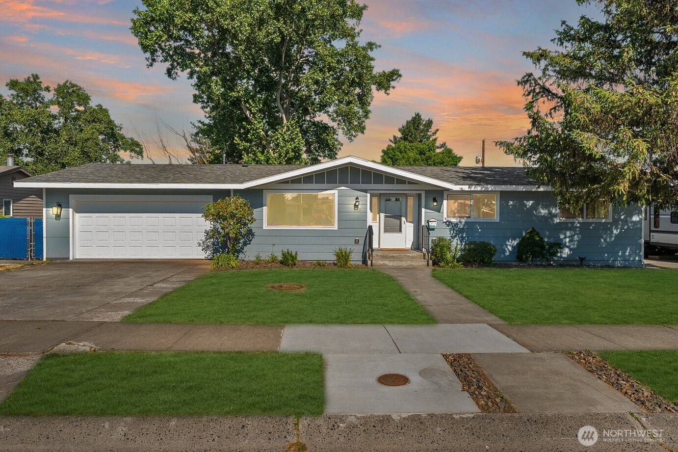 Moses Lake, WA 98837,2112 S Crestmont DR