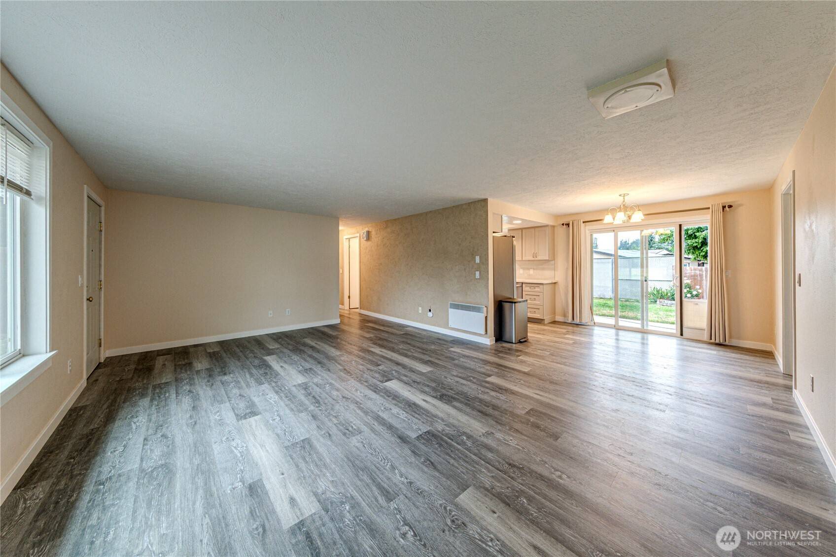 Sequim, WA 98382,60 Crystal CT