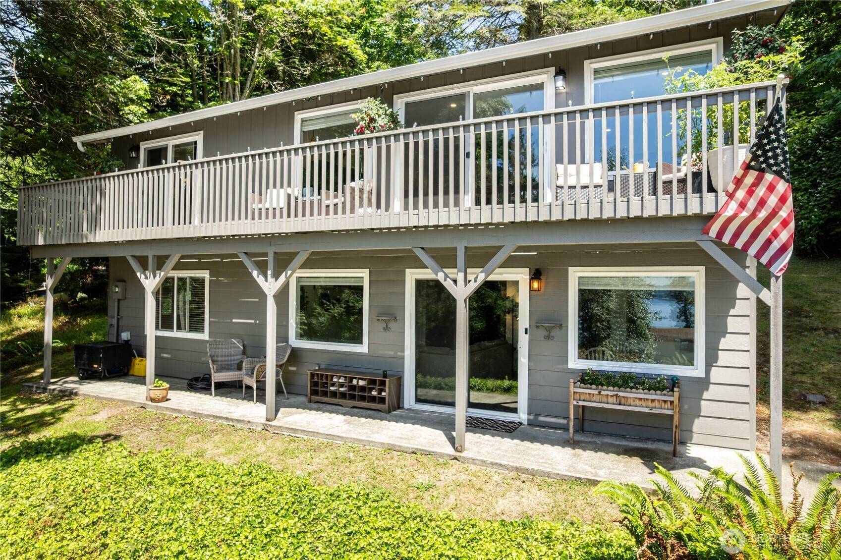 Camano Island, WA 98282,2097 Gull WAY