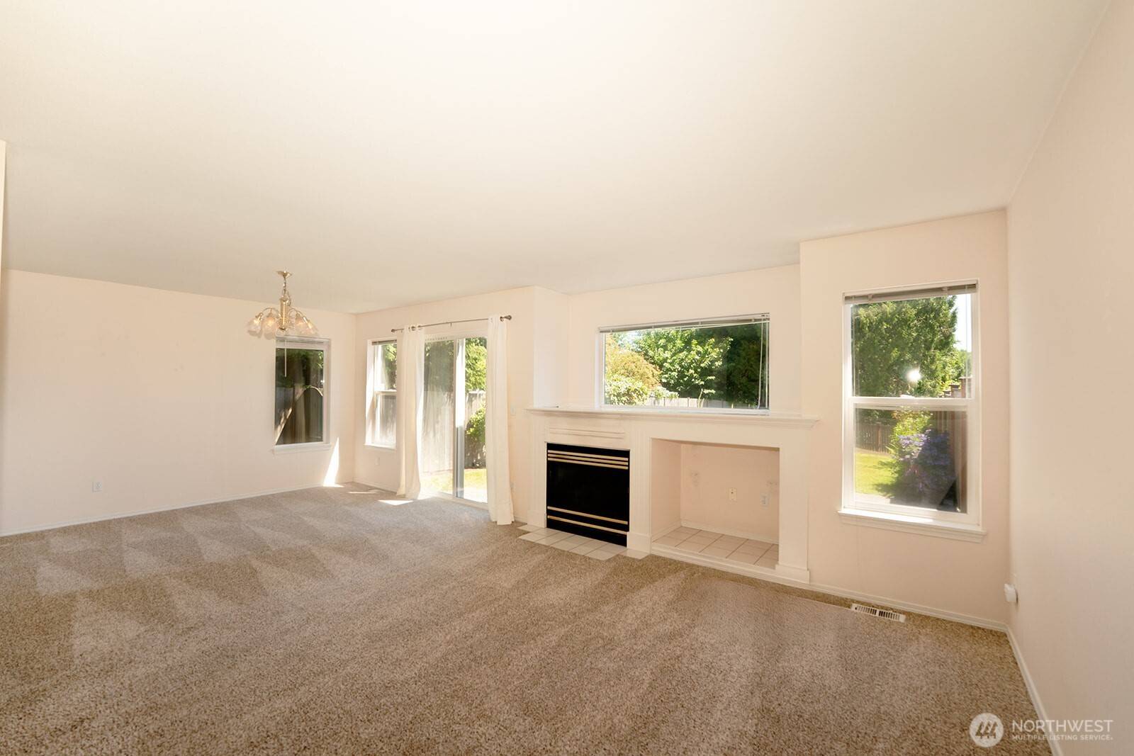 Snohomish, WA 98290,527 Cypress AVE
