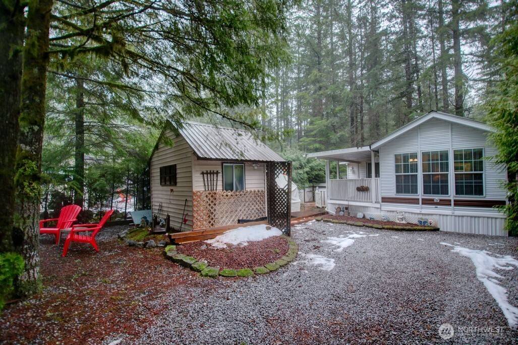Deming, WA 98244,35 Branch CIR