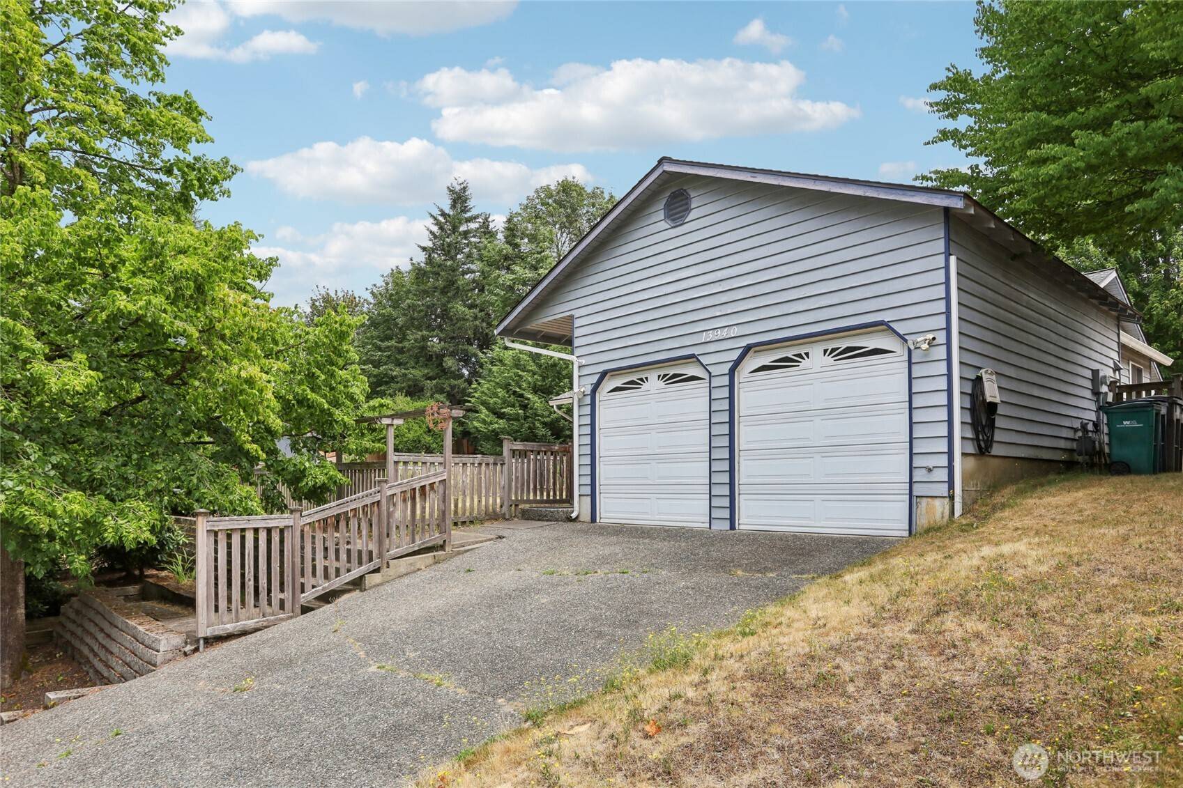 Kirkland, WA 98034,13940 113th AVE NE