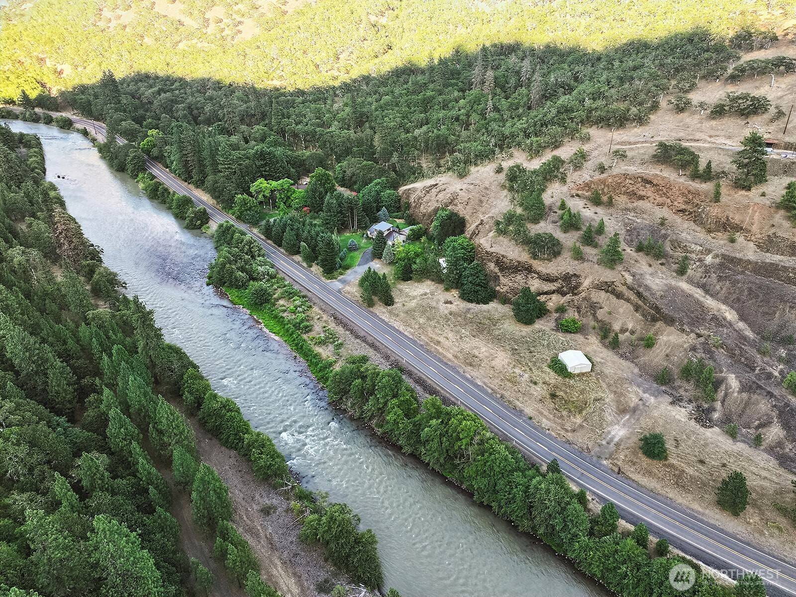 Lyle, WA 98635,850 Highway 142