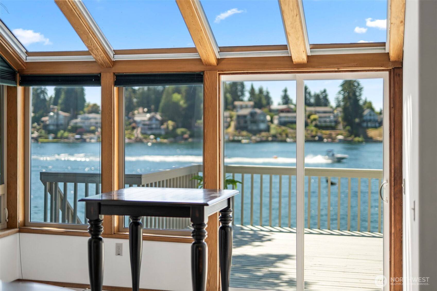 Lake Tapps, WA 98391,2516 214th AVE E