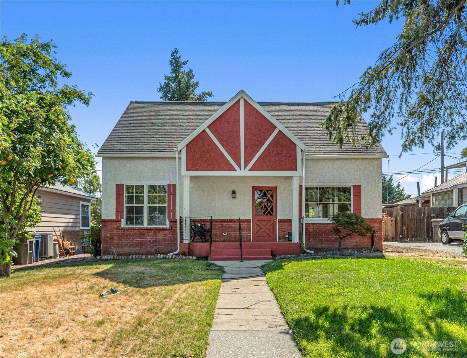 Wenatchee, WA 98801,849 Kittitas ST