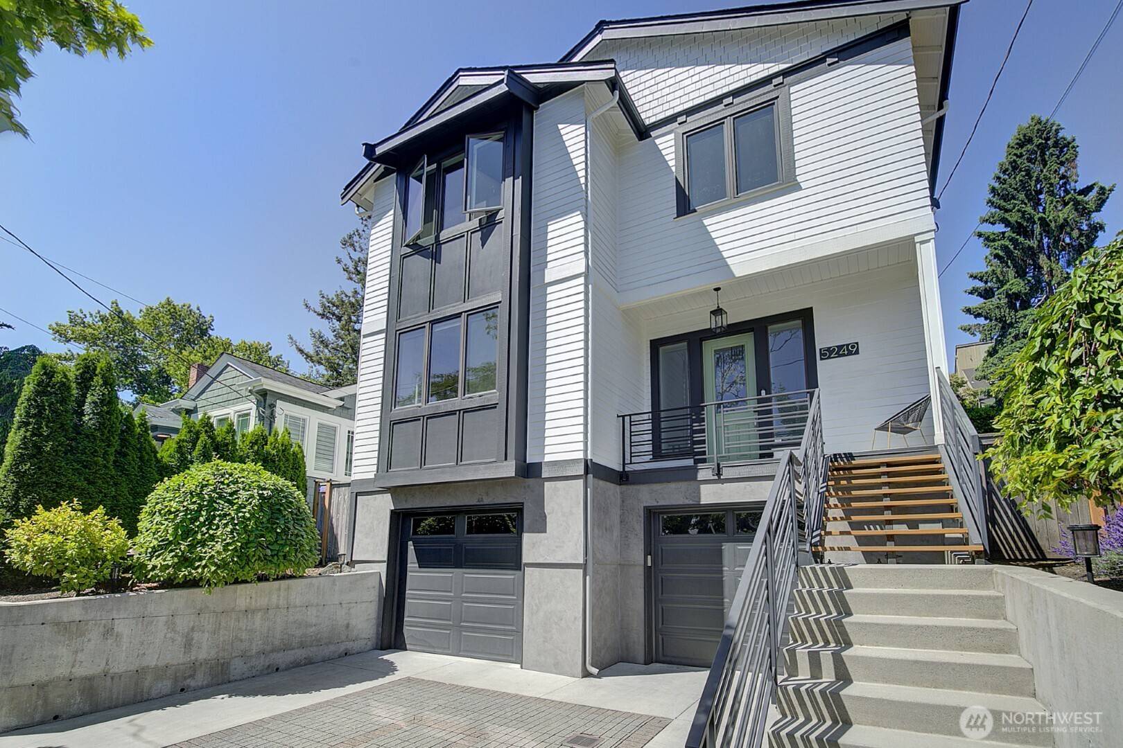 Seattle, WA 98105,5249 36th AVE NE
