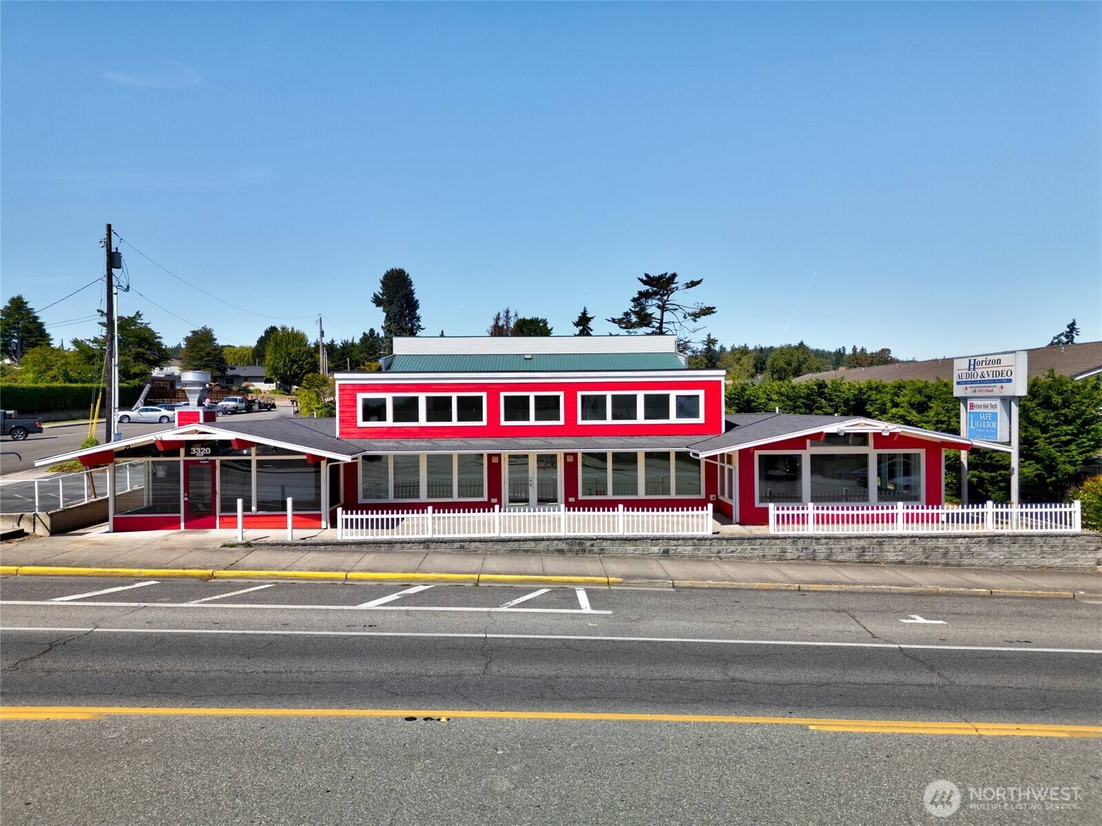 Anacortes, WA 98221,3320 Commercial AVE