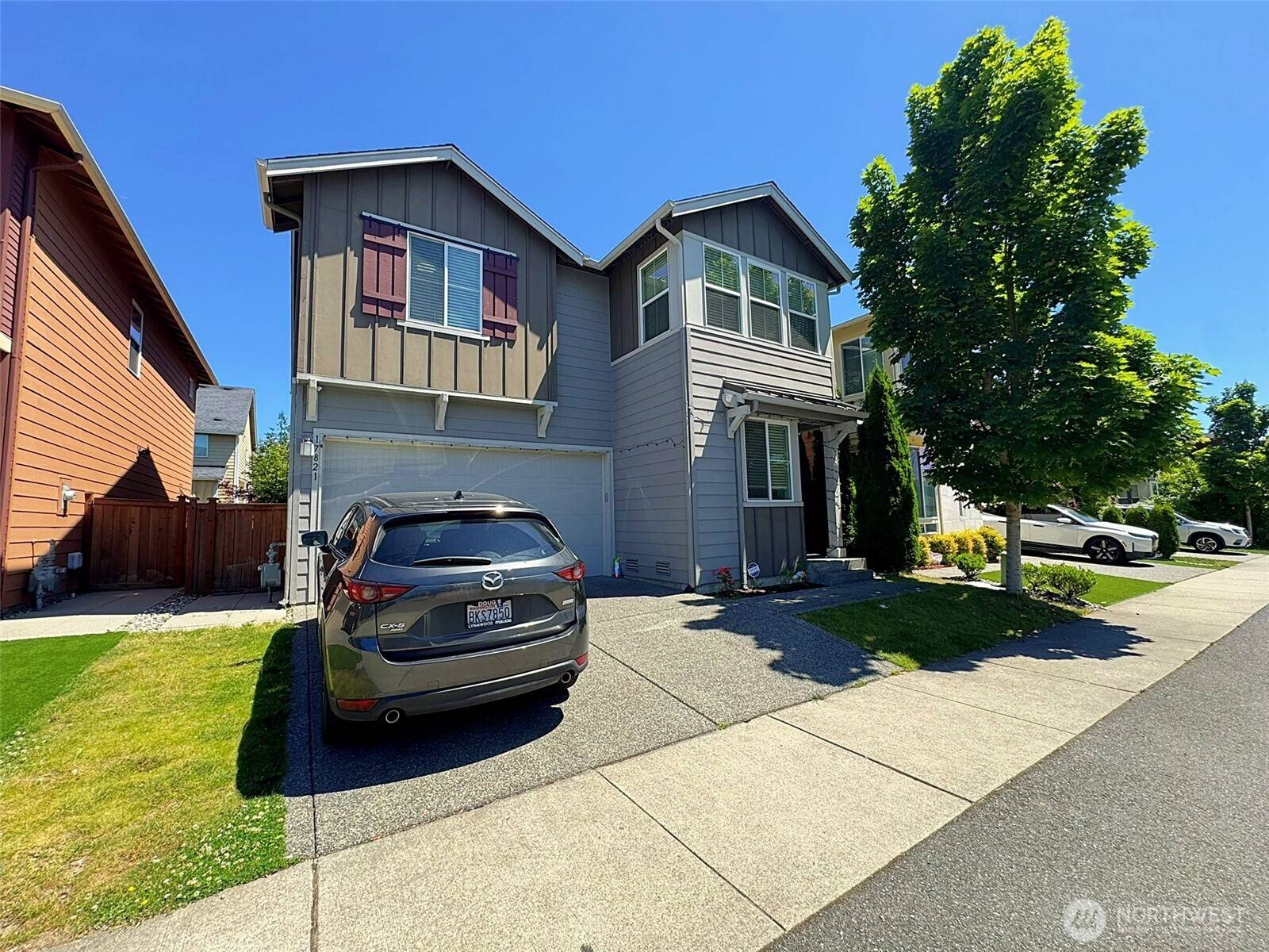 Bothell, WA 98012,17821 38th DR SE
