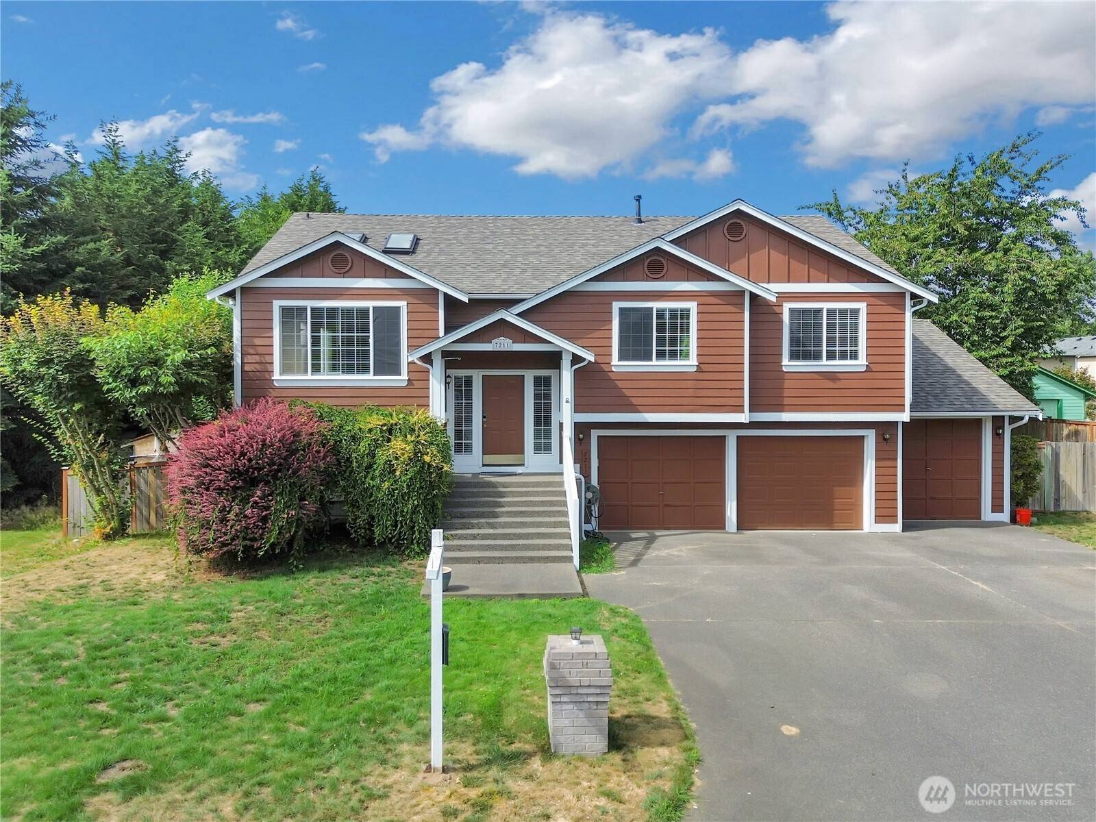 Puyallup, WA 98375,7211 188th Street Ct E