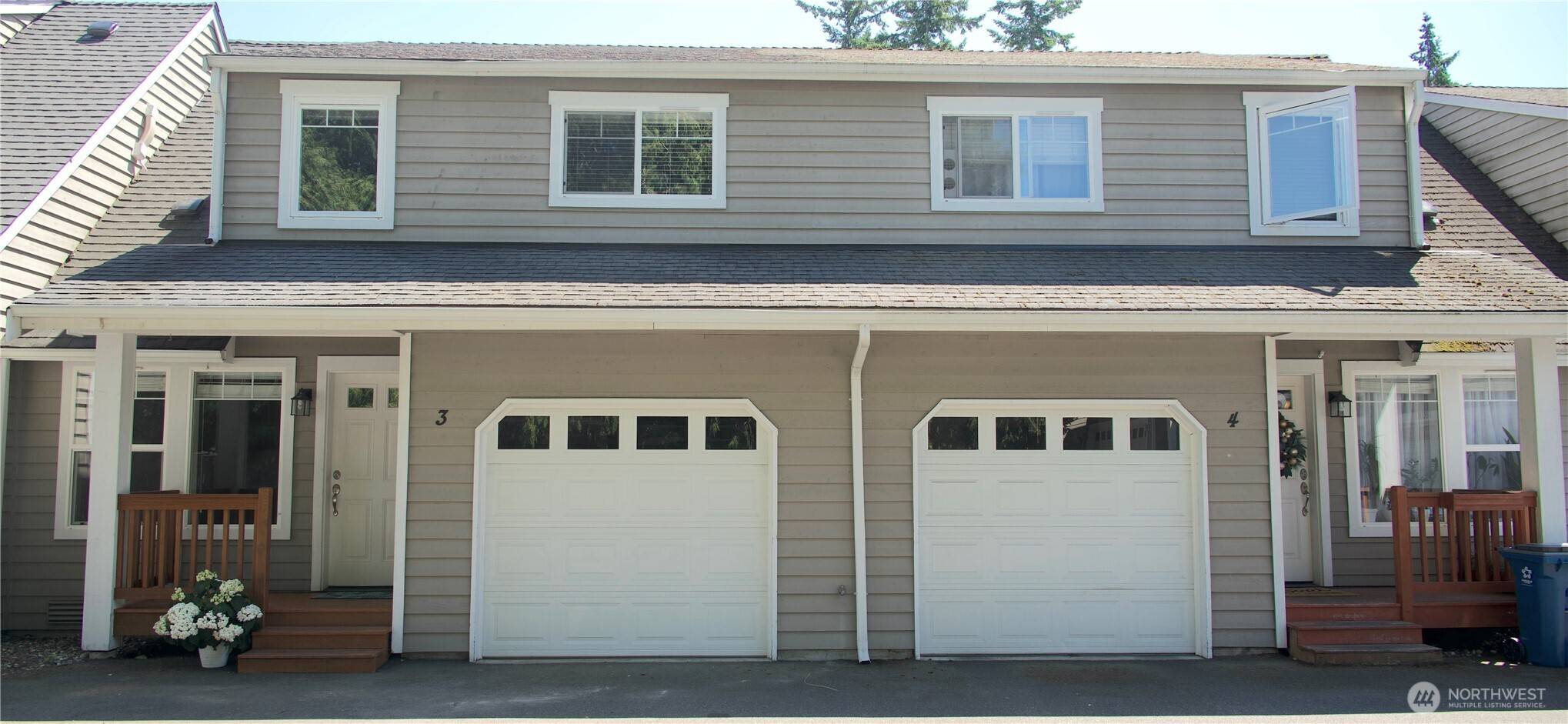 Edmonds, WA 98026,8044 212th ST SW #3