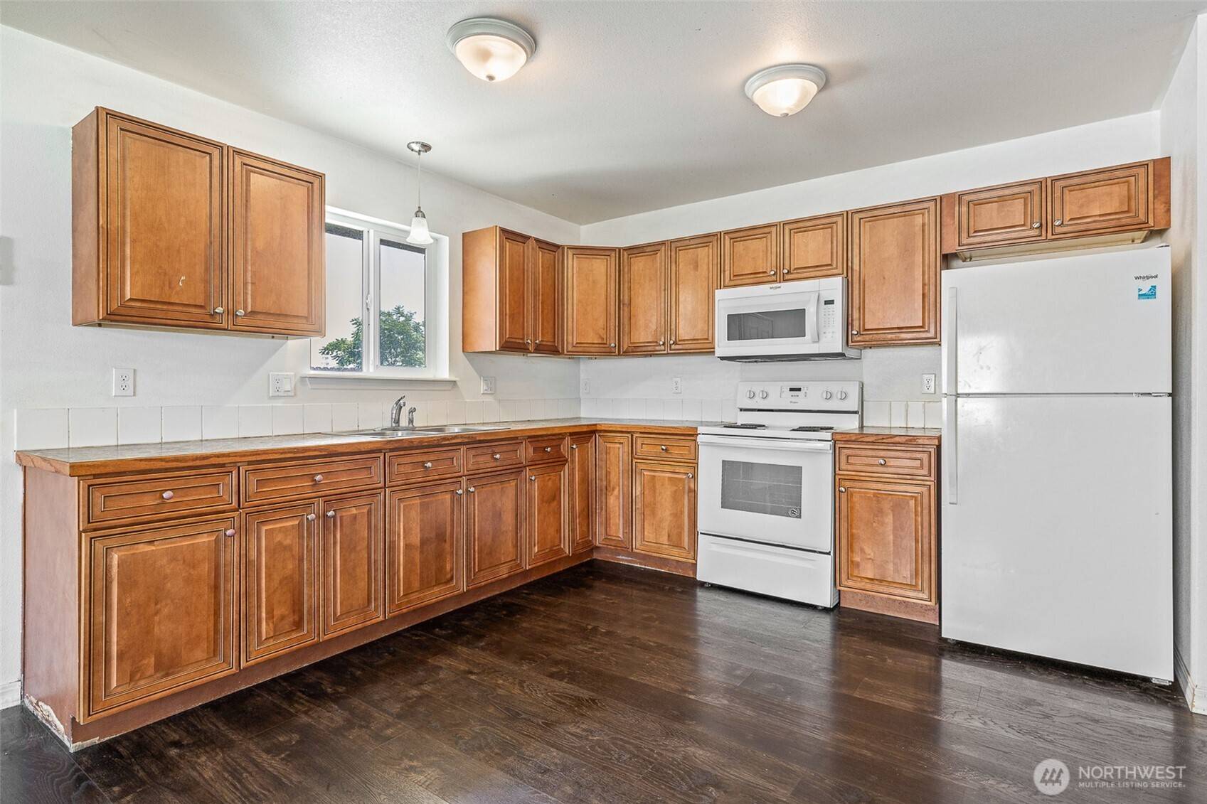 Pasco, WA 99301,220 N Charles AVE