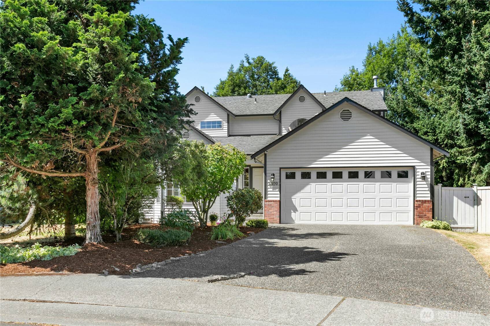 Kirkland, WA 98034,8409 NE 129th PL