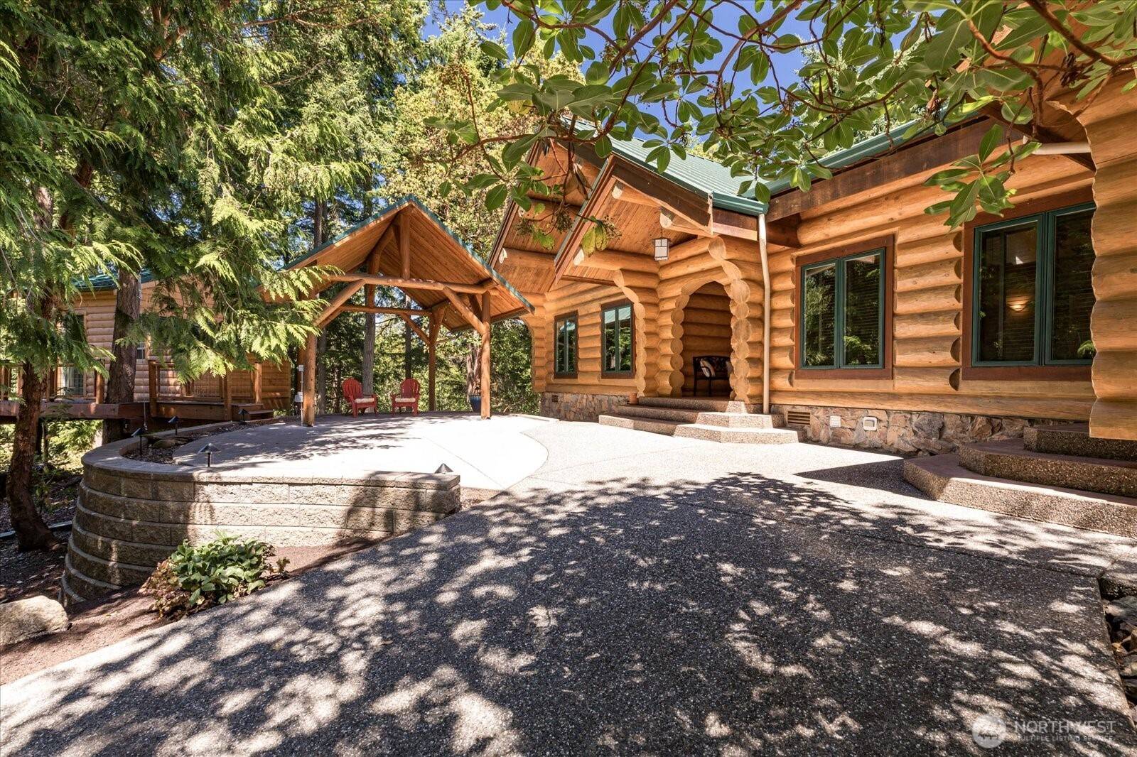 Anacortes, WA 98221,11724 Hummingbird LN