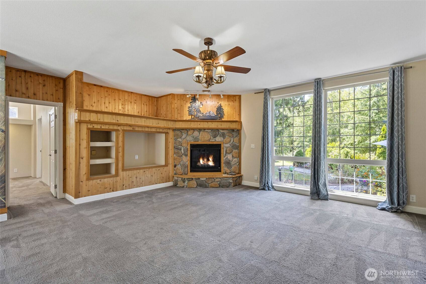 Sedro Woolley, WA 98284,6948 Howell LN