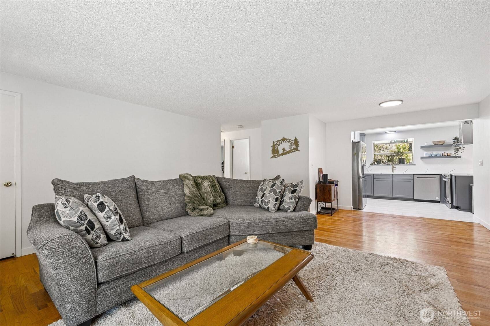 Lakewood, WA 98499,6909 81st ST SW