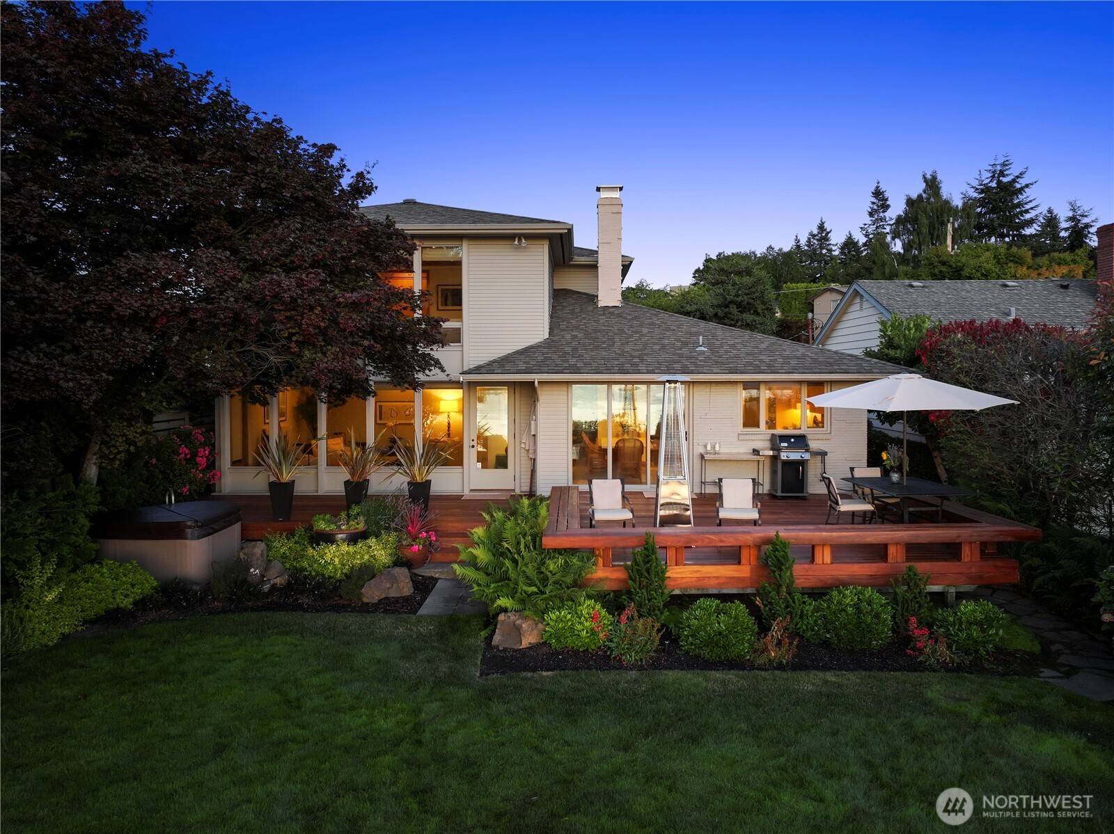 Seattle, WA 98116,2171 Sunset AVE SW