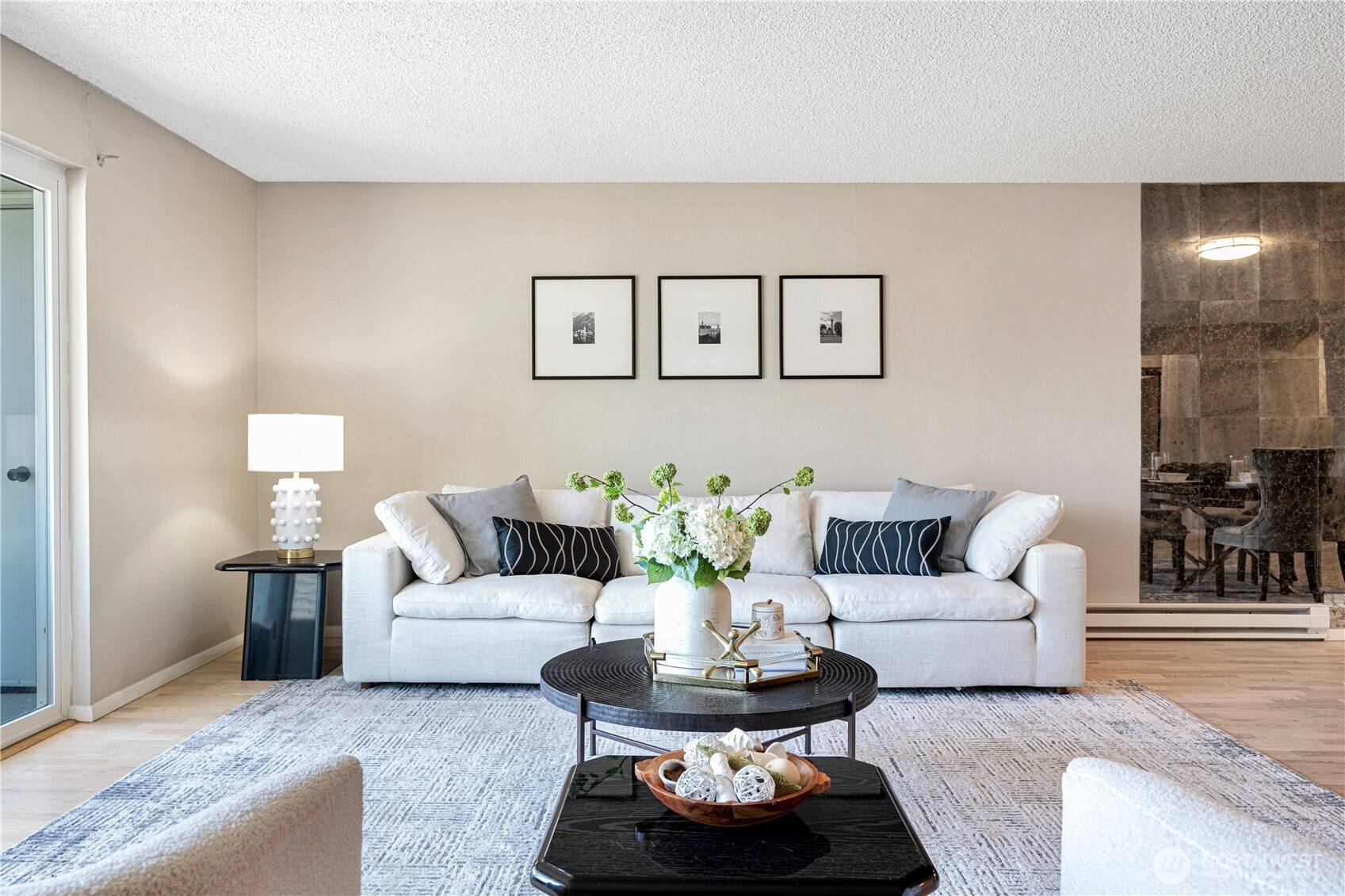 Seattle, WA 98125,13217 15th AVE NE #A8