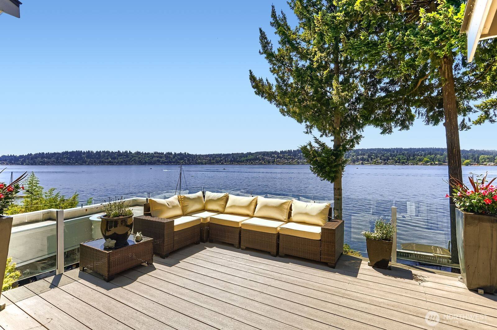 Kenmore, WA 98028,16035 Inglewood RD NE
