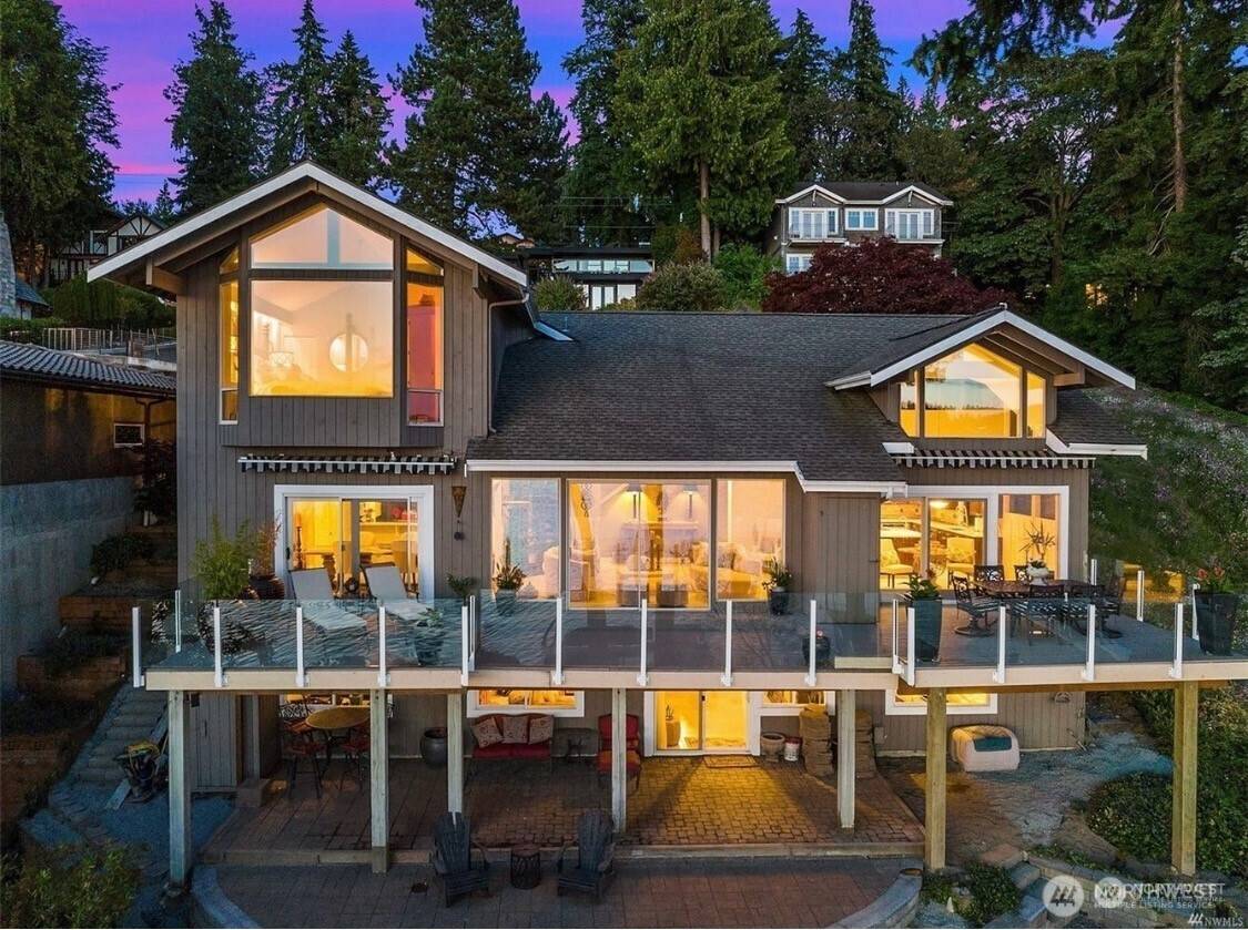 Kenmore, WA 98028,16035 Inglewood RD NE