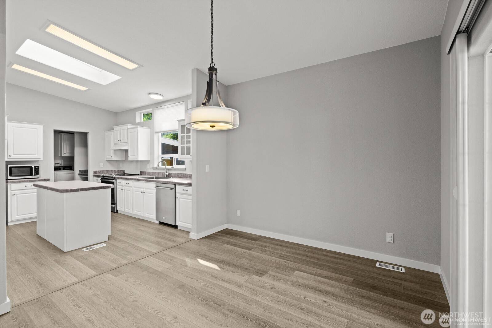 Bothell, WA 98011,19152 130th AVE NE