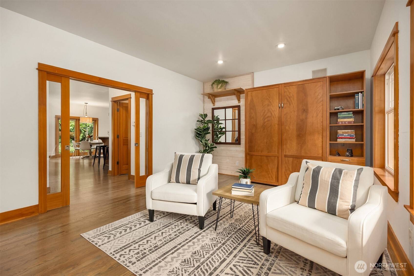 Bainbridge Island, WA 98110,9195 North Town DR NE