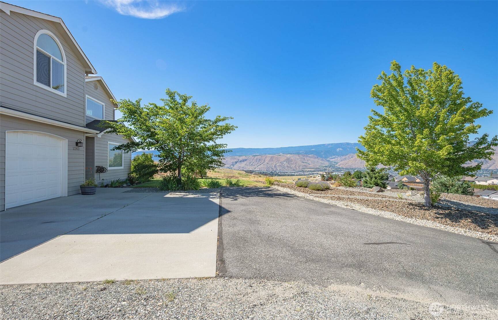 East Wenatchee, WA 98802,1243 Wheatridge DR