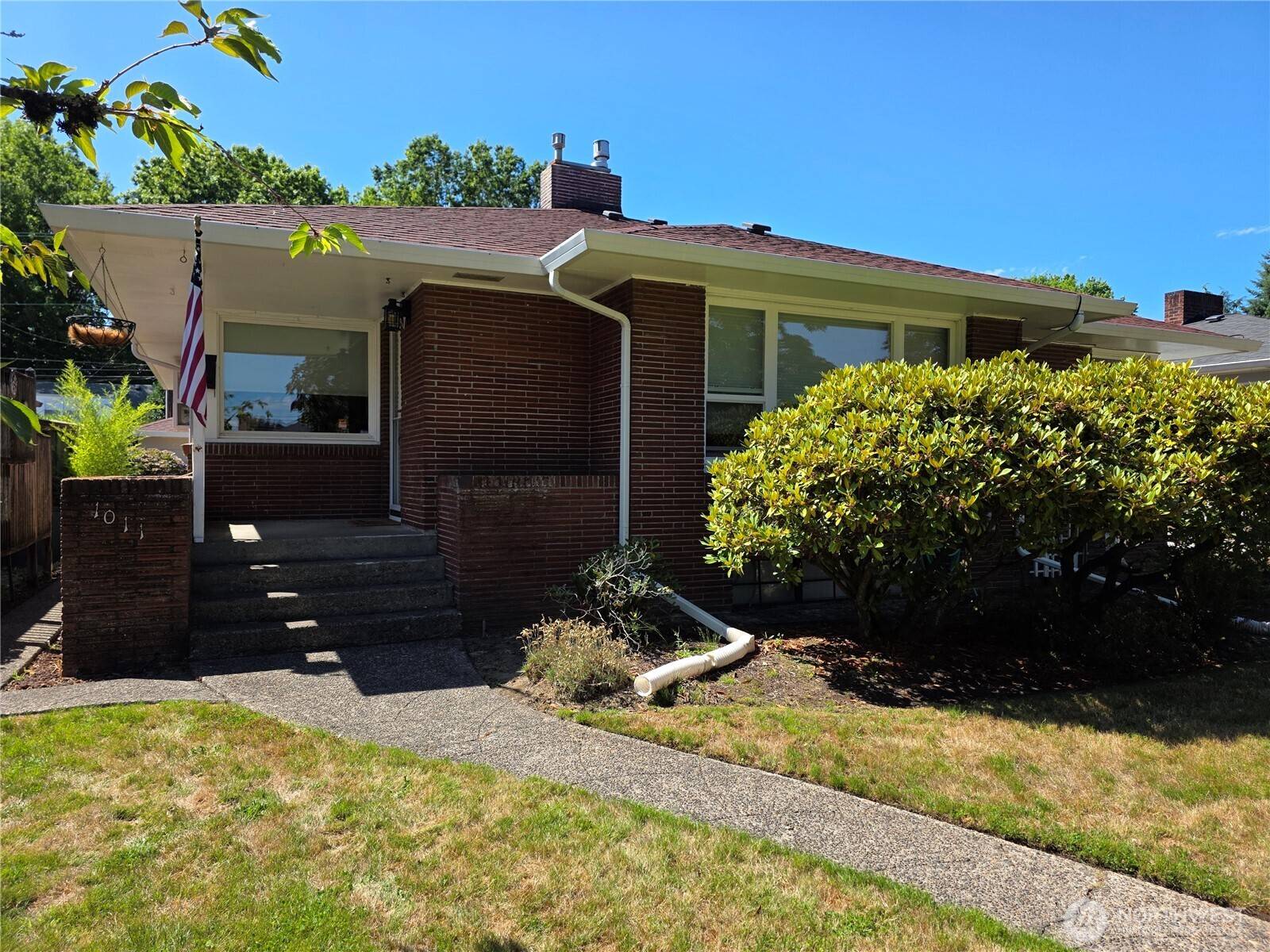 Longview, WA 98632,1011 21st AVE