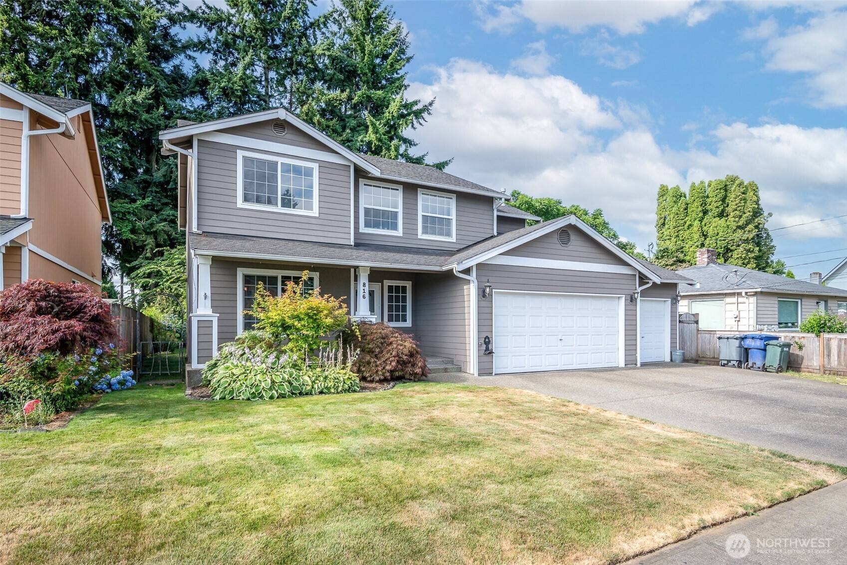 Puyallup, WA 98371,816 3rd AVE NW