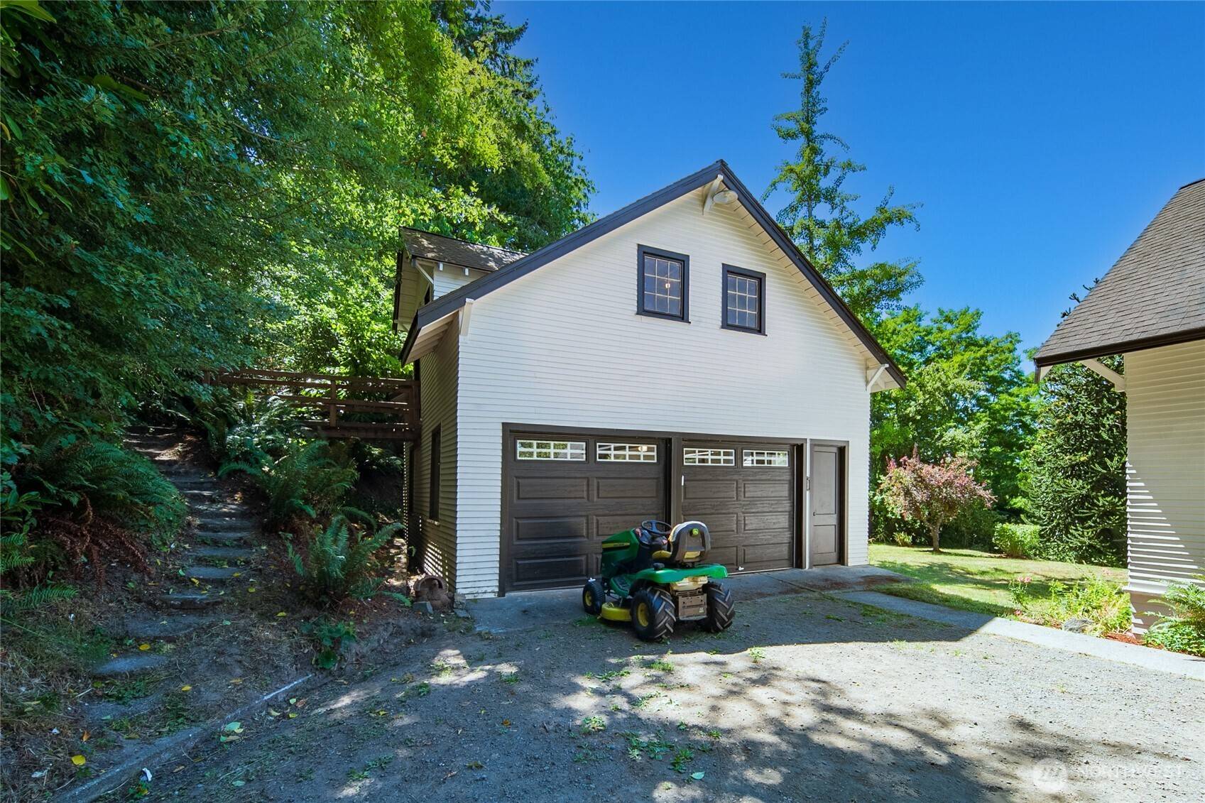 Vashon, WA 98070,16832 McIntyre RD SW