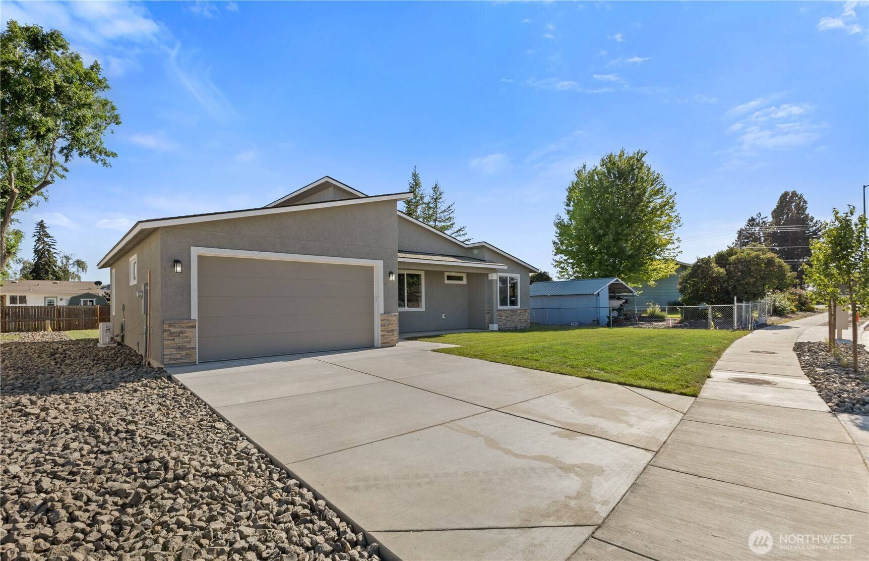 Moses Lake, WA 98837,621 S Dorsing ST